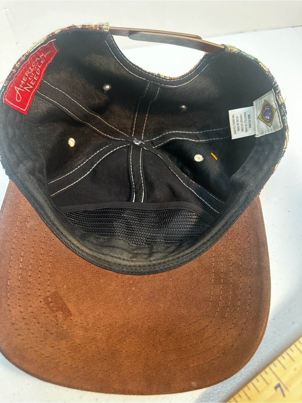 American Needle NY Yankees Floral Tapestry Strapback Hat Brown Brim OSFA - Picture 3 of 7